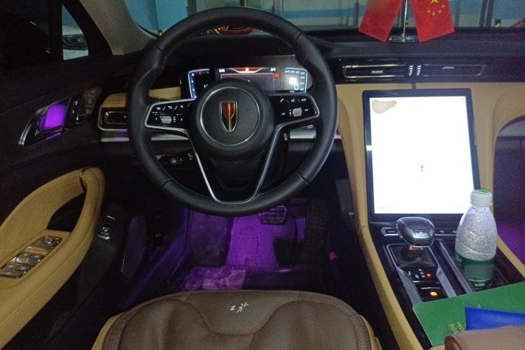 Used Hongqi H5 2023 2.0T Automatic Smart Connect Flagship Edition Steering Wheel