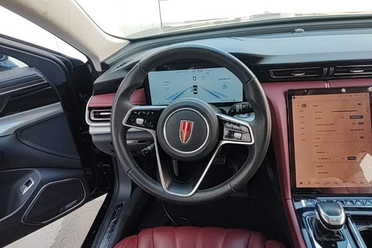 Used Hongqi H5 2023 2.0T Automatic Smart Connect Flagship Edition Steering Wheel