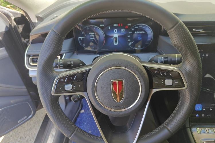 Used Hongqi H5 2023 2.0T Automatic Smart Connect Flagship Edition Steering Wheel