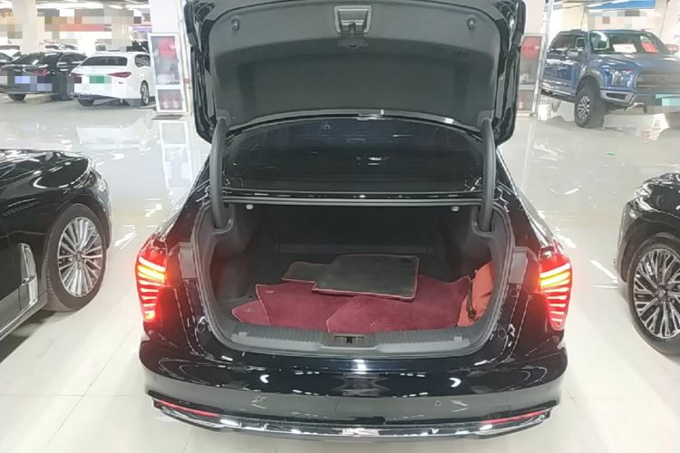 Used Hongqi H5 2023 2.0T Automatic Smart Connect Flagship Edition Trunk
