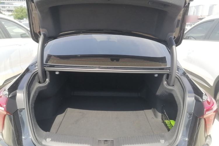 Used Hongqi H5 2023 2.0T Automatic Smart Connect Flagship Edition Trunk