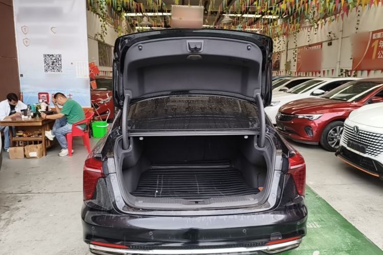 Used Hongqi H5 2023 2.0T Automatic Smart Connect Flagship Edition Trunk