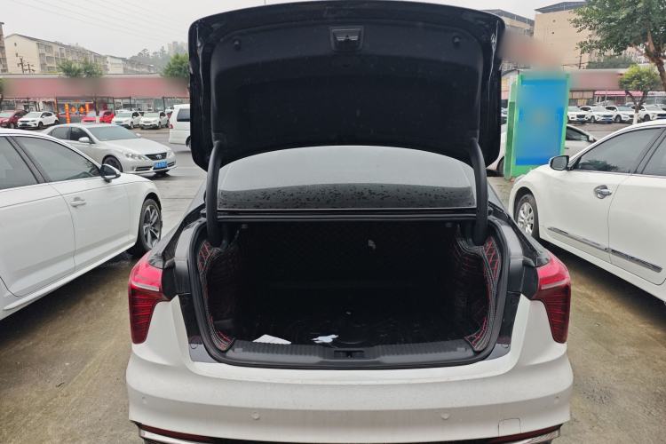 Used Hongqi H5 2023 2.0T Automatic Smart Connect Flagship Edition Trunk