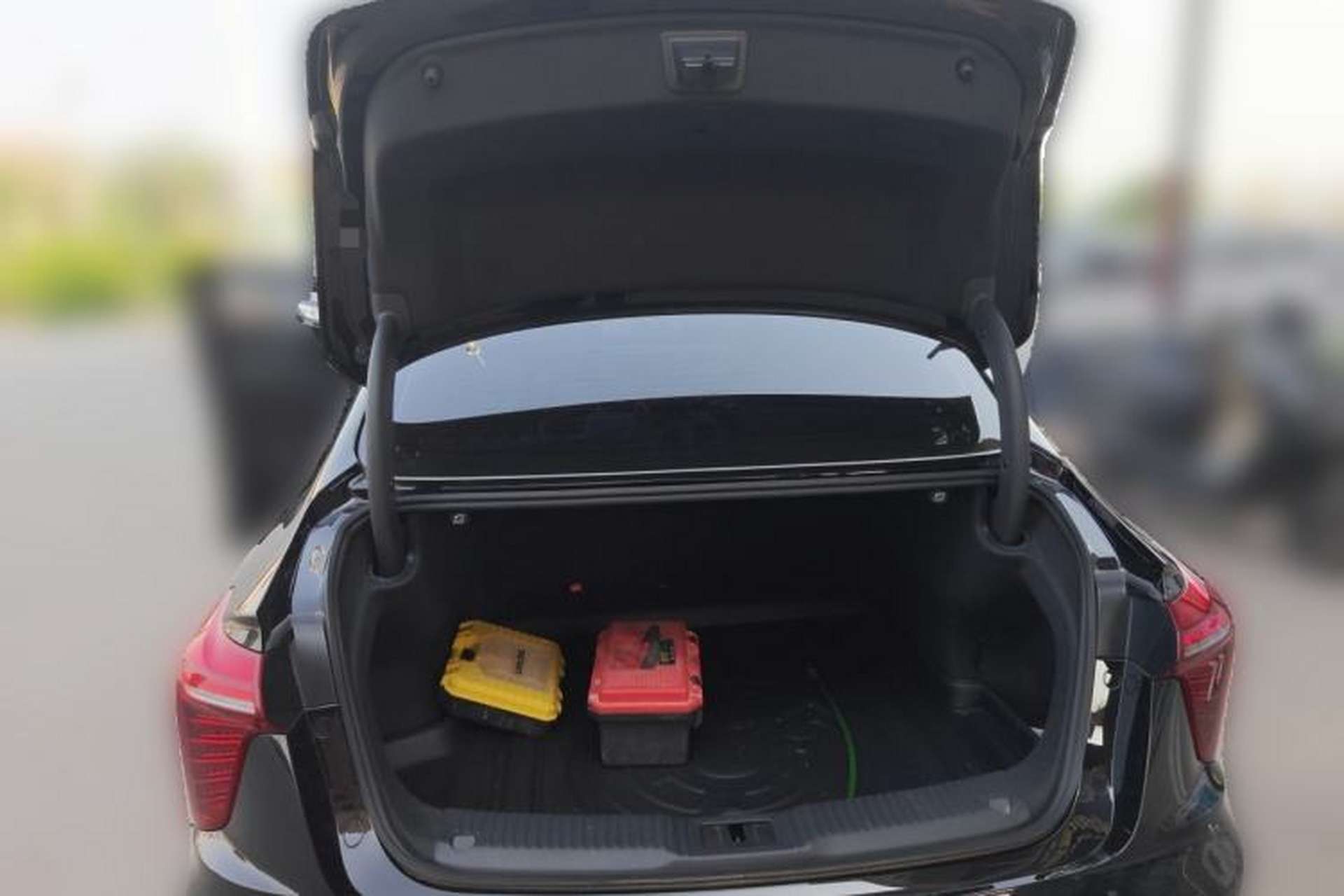 Used Hongqi H5 2023 2.0T Automatic Smart Connect Flagship Edition Trunk