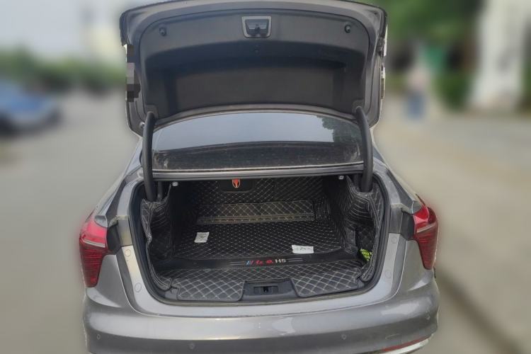Used Hongqi H5 2023 2.0T Automatic Smart Connect Flagship Edition Trunk