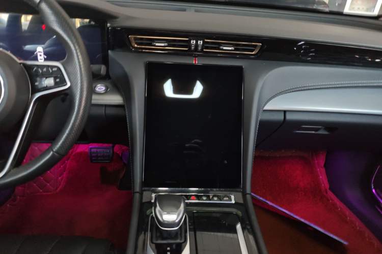Used Hongqi H5 2023 1.5T HEV Smart Connect Flagship Edition Audio And AC Panel