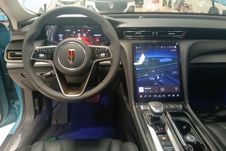 Used Hongqi H5 2023 1.5T HEV Smart Connect Flagship Edition Center Console