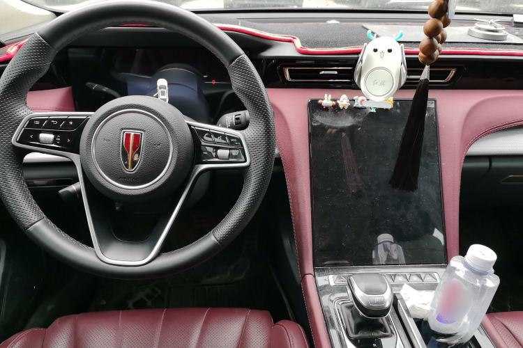 Used Hongqi H5 2023 1.5T DCT Smart Connect Flagship Edition Center Console
