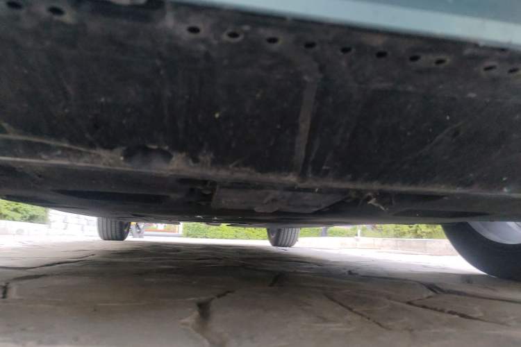 Used Hongqi H5 2023 2.0T Automatic Smart Connect Flagship Edition Chassis Front