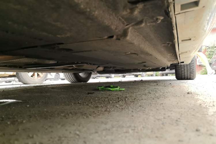 Used Hongqi H5 2023 1.5T DCT Smart Connect Flagship Edition Chassis Rear Right