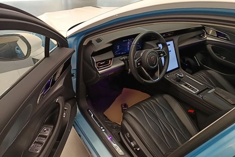 Used Hongqi H5 2023 2.0T Automatic Smart Connect Flagship Edition Driver Seat