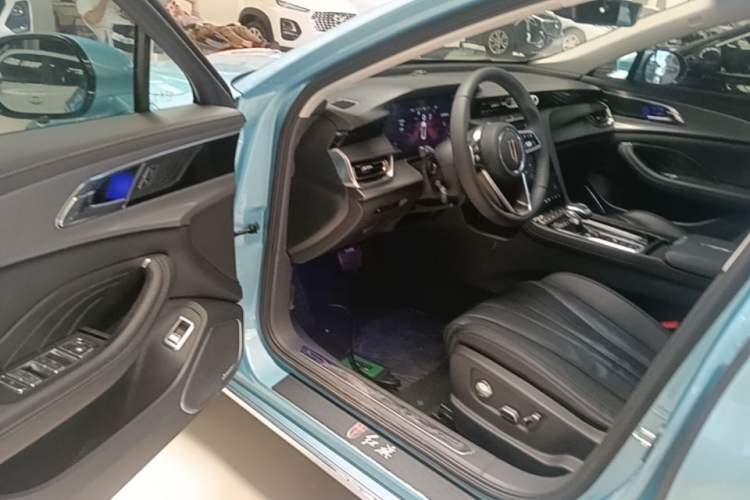 Used Hongqi H5 2023 1.5T HEV Smart Connect Flagship Edition Driver Seat