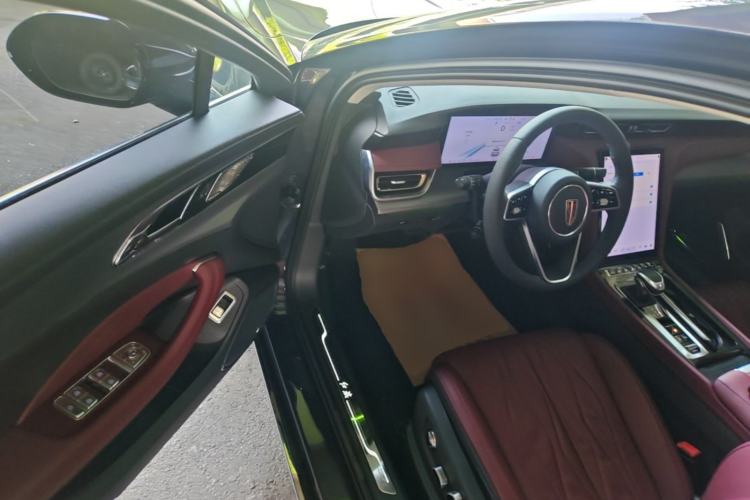Used Hongqi H5 2023 2.0T Automatic Smart Connect Flagship Edition Driver Seat