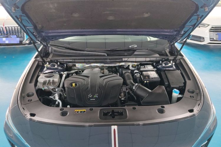 Used Hongqi H5 2023 2.0T Automatic Smart Connect Flagship Edition Engine Bay