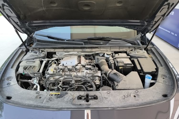 Used Hongqi H5 2023 2.0T Automatic Smart Connect Flagship Edition Engine Bay
