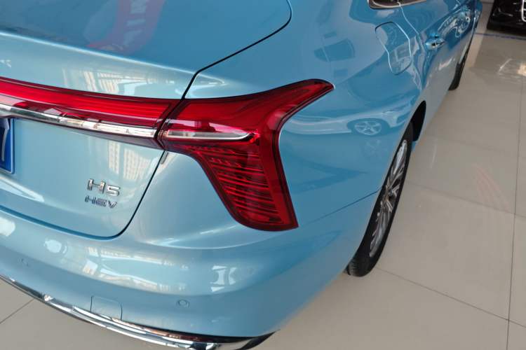 Used Hongqi H5 2023 1.5T HEV Smart Connect Flagship Edition Exterior 2