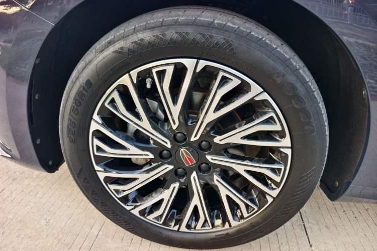 Used Hongqi H5 2023 2.0T Automatic Smart Connect Flagship Edition Exterior 3