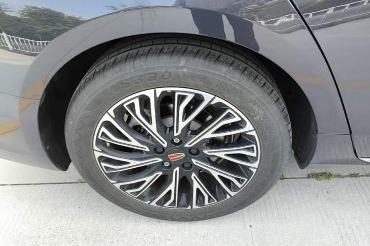 Used Hongqi H5 2023 2.0T Automatic Smart Connect Flagship Edition Exterior 5