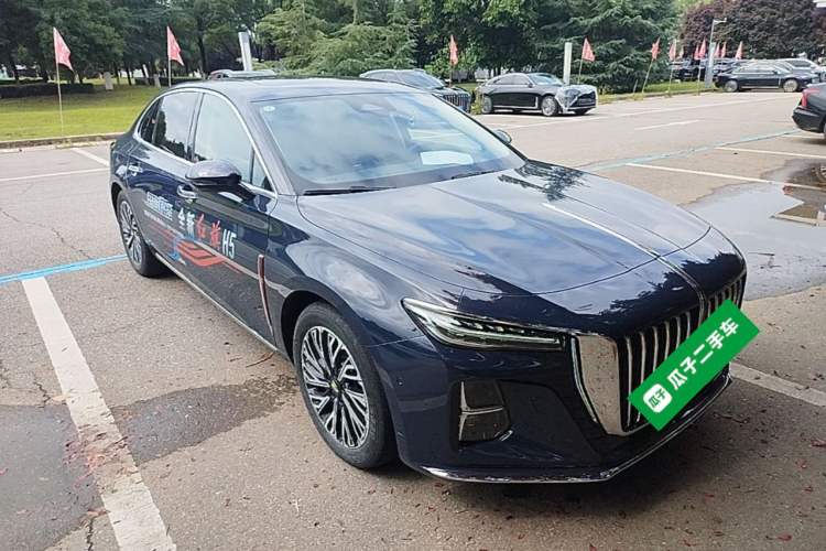 Used Hongqi H5 2023 2.0T Automatic Smart Connect Flagship Edition Front Right 45 Deg