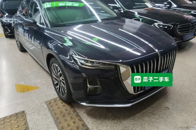 Used Hongqi H5 2023 2.0T Automatic Smart Connect Flagship Edition Front Right 45 Deg