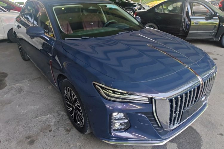 Used Hongqi H5 2023 2.0T Automatic Smart Connect Flagship Edition Front Right 45 Deg