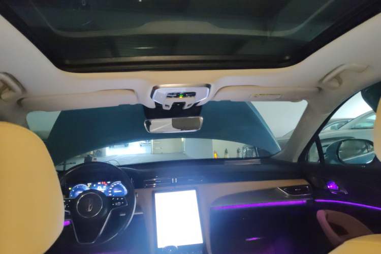 Used Hongqi H5 2023 2.0T Automatic Smart Connect Flagship Edition Headliner