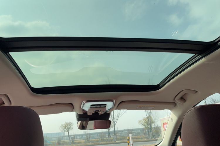 Used Hongqi H5 2023 2.0T Automatic Smart Connect Flagship Edition Headliner