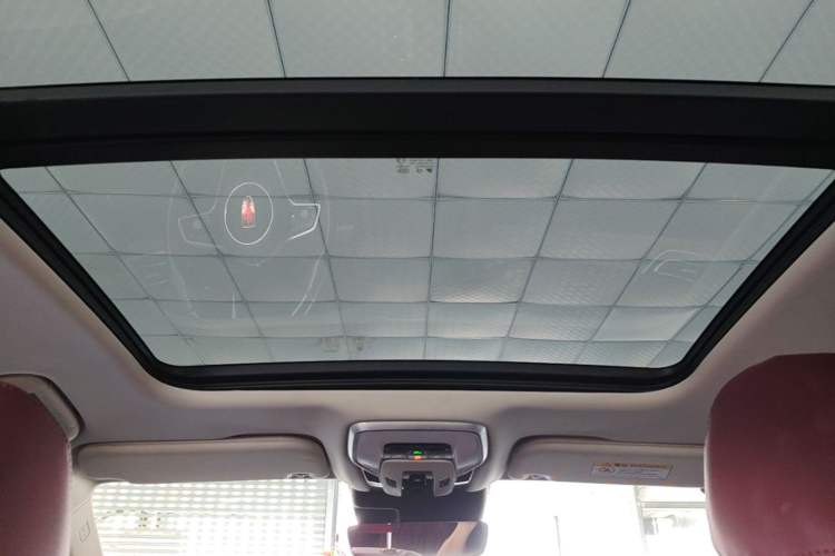 Used Hongqi H5 2023 2.0T Automatic Smart Connect Flagship Edition Headliner
