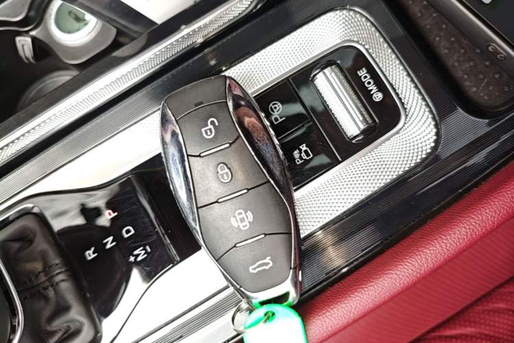 Used Hongqi H5 2023 2.0T Automatic Smart Connect Flagship Edition Interior 1