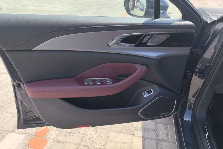 Used Hongqi H5 2023 2.0T Automatic Smart Connect Flagship Edition Interior 2