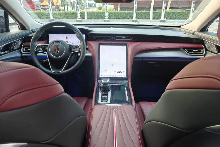 Used Hongqi H5 2023 2.0T Automatic Smart Connect Flagship Edition Interior 2