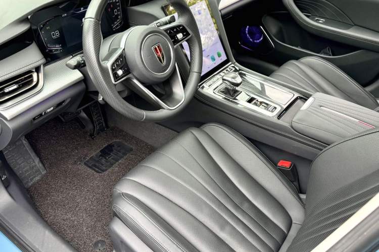 Used Hongqi H5 2023 2.0T Automatic Smart Connect Flagship Edition Interior 2