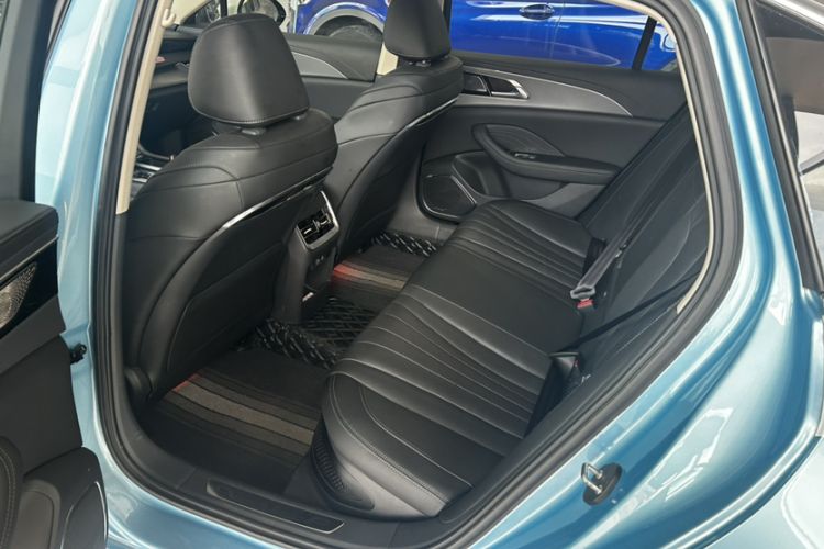Used Hongqi H5 2023 1.5T HEV Smart Connect Flagship Edition Interior 2