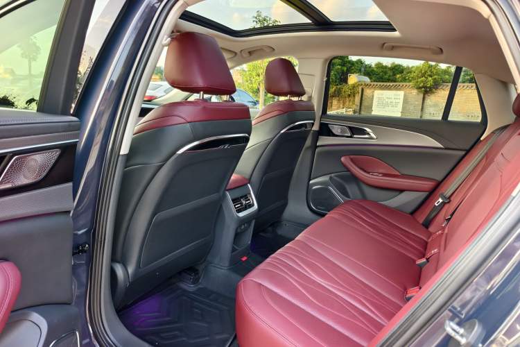 Used Hongqi H5 2023 2.0T Automatic Smart Connect Flagship Edition Interior 2