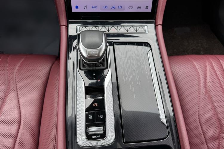 Used Hongqi H5 2023 2.0T Automatic Smart Connect Flagship Edition Interior 3