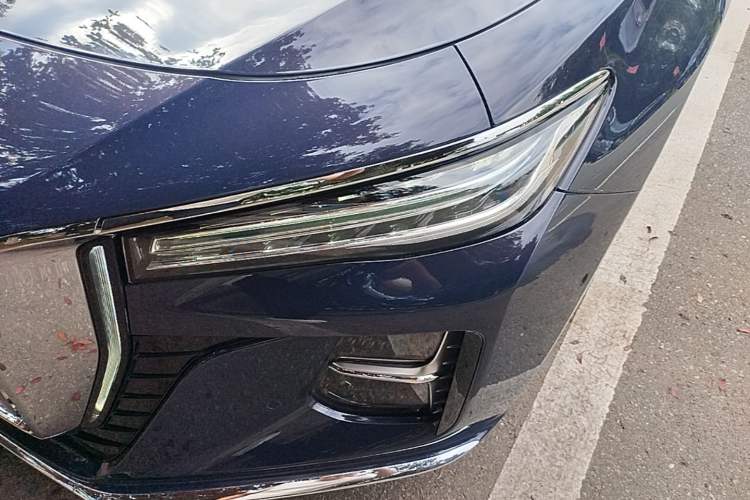 Used Hongqi H5 2023 2.0T Automatic Smart Connect Flagship Edition Left Front Headlight