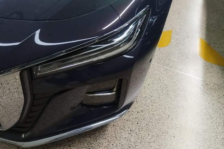 Used Hongqi H5 2023 2.0T Automatic Smart Connect Flagship Edition Left Front Headlight