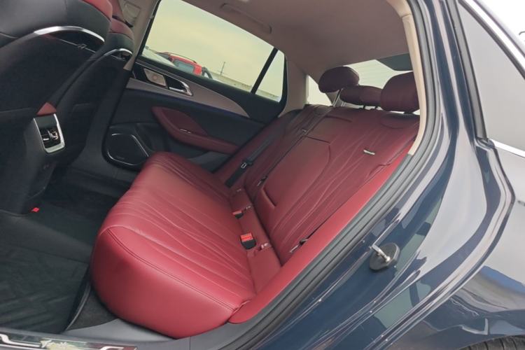Used Hongqi H5 2023 2.0T Automatic Smart Connect Flagship Edition Left Rear Seat
