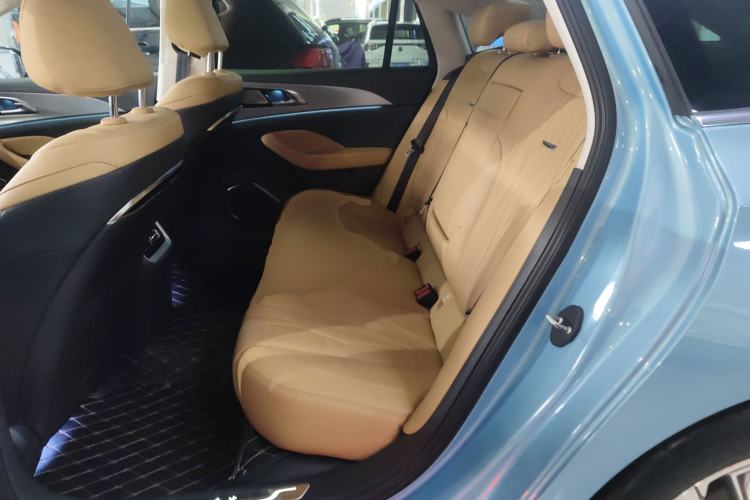 Used Hongqi H5 2023 2.0T Automatic Smart Connect Flagship Edition Left Rear Seat