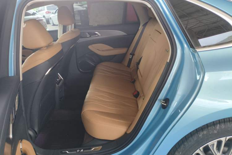 Used Hongqi H5 2023 2.0T Automatic Smart Connect Flagship Edition Left Rear Seat