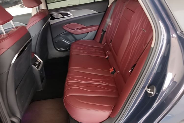 Used Hongqi H5 2023 2.0T Automatic Smart Connect Flagship Edition Left Rear Seat