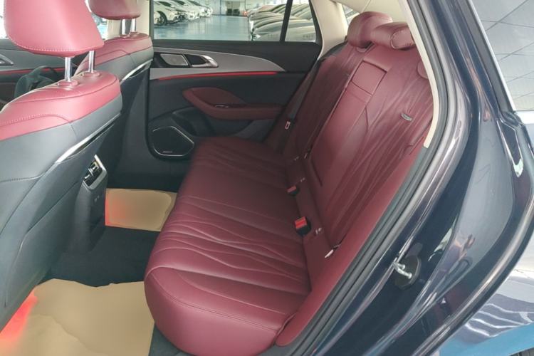 Used Hongqi H5 2023 2.0T Automatic Smart Connect Flagship Edition Left Rear Seat