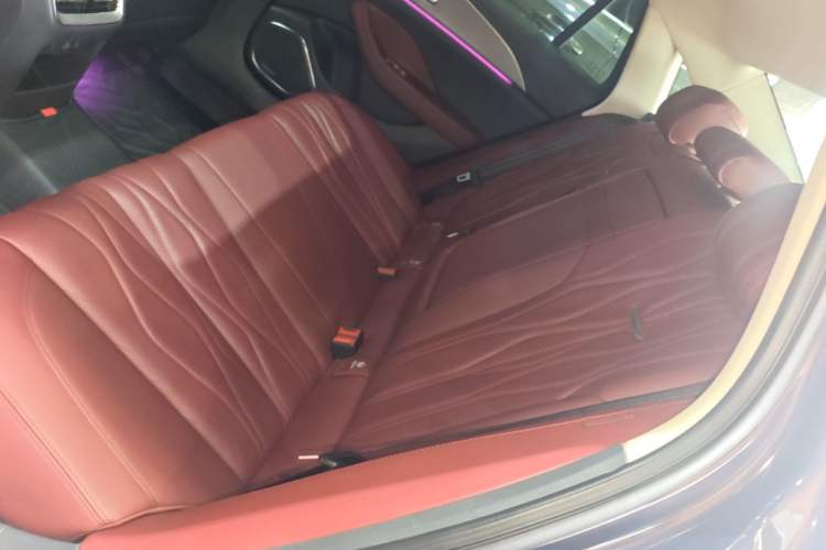 Used Hongqi H5 2023 2.0T Automatic Smart Connect Flagship Edition Left Rear Seat