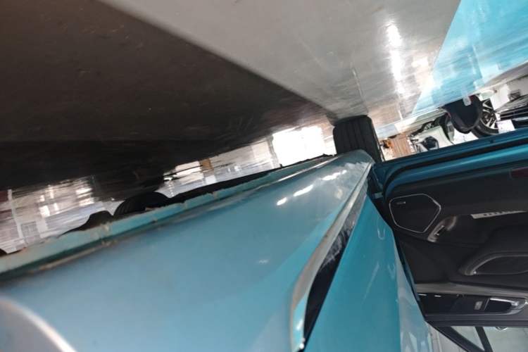 Used Hongqi H5 2023 1.5T HEV Smart Connect Flagship Edition Left Side Sill