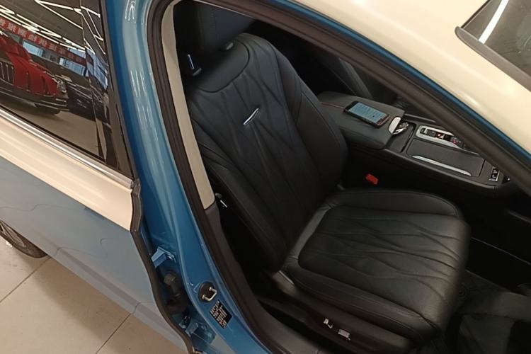Used Hongqi H5 2023 2.0T Automatic Smart Connect Flagship Edition Right Front Seat
