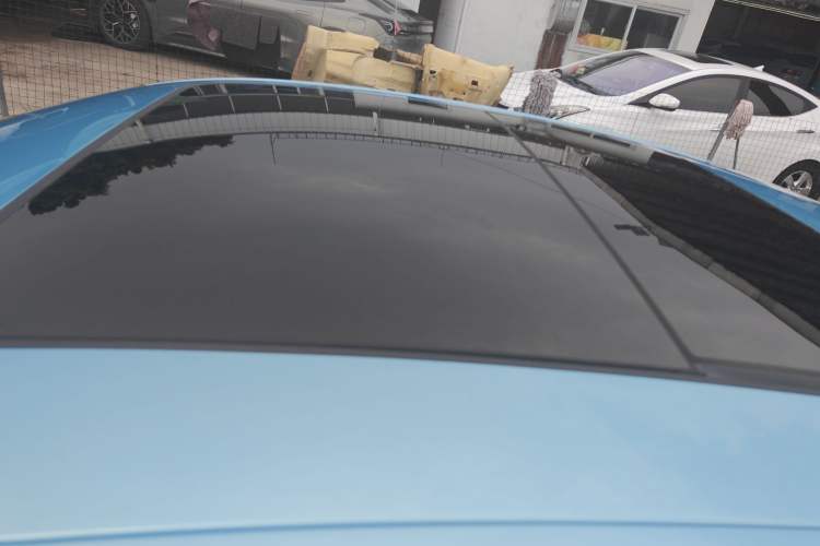 Used Hongqi H5 2023 2.0T Automatic Smart Connect Flagship Edition Roof