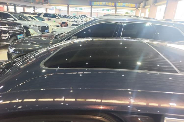 Used Hongqi H5 2023 2.0T Automatic Smart Connect Flagship Edition Roof