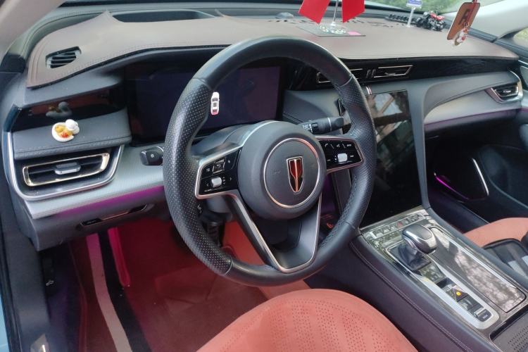 Used Hongqi H5 2023 2.0T Automatic Smart Connect Flagship Edition Steering Wheel