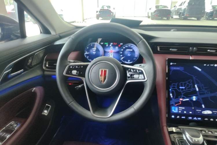 Used Hongqi H5 2023 2.0T Automatic Smart Connect Flagship Edition Steering Wheel