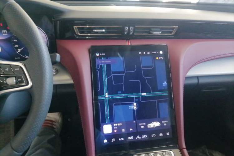 Used Hongqi H5 2023 2.0T Automatic Smart Connect Flagship Edition Audio And AC Panel